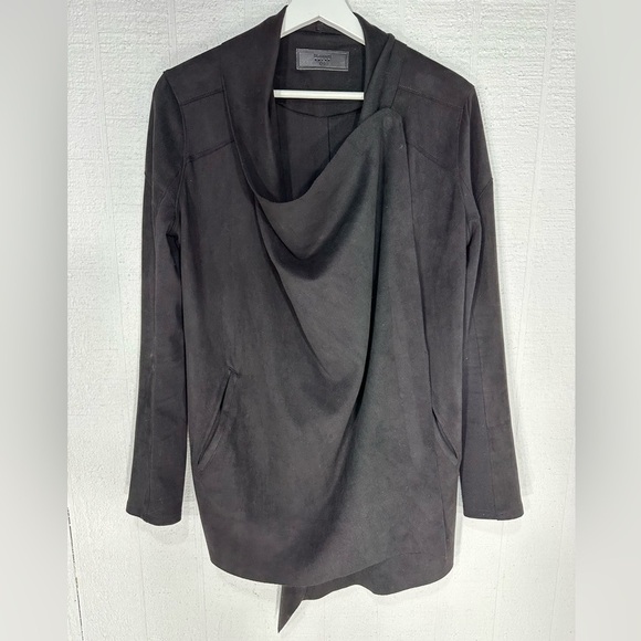 Blank NYC faux suede drape wrap front jacket black size S - Picture 2 of 11